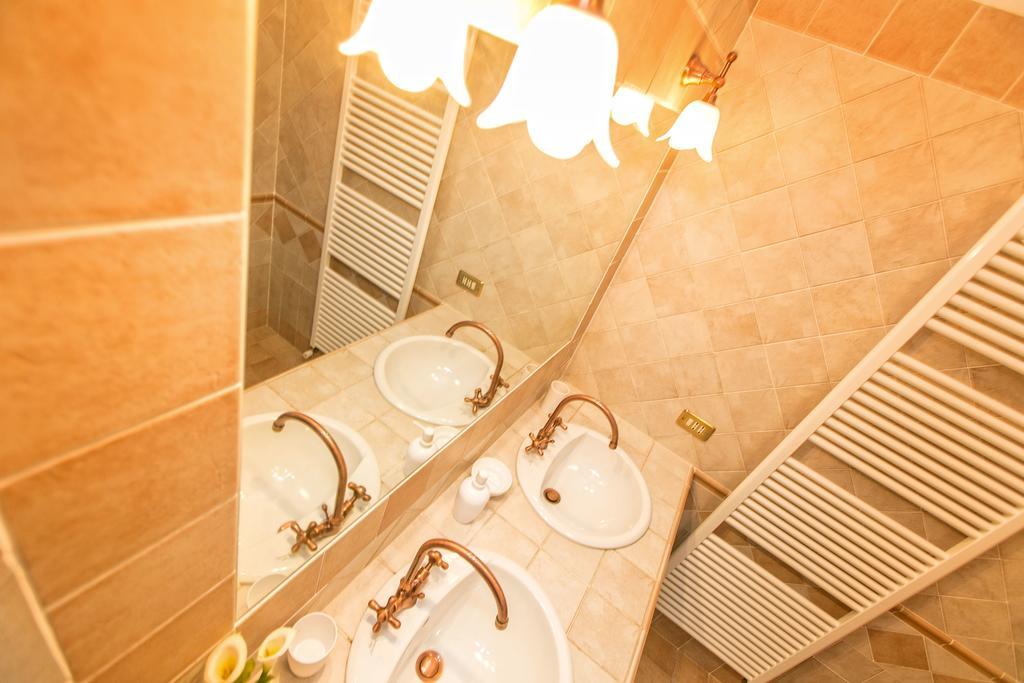 Camera Matrimoniale con Bagno Privato